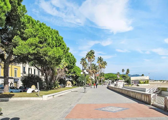 Terrazzo Sul Mare By Interhome 公寓 迪亚诺马里纳